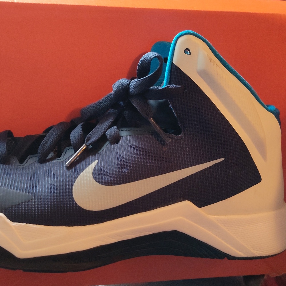 Nike Hyperquikness
